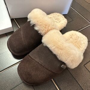 Cozy Brown Suede Shearling-Lined Women's Slippers